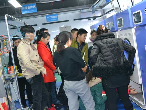 国产 成年妇  视频 开一家干洗店需要多少钱,开洁希亚干洗店费用高吗？