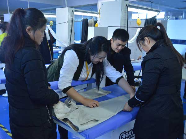 国产 成年妇  视频 干洗店加盟什么样的品牌好，洁希亚怎么样