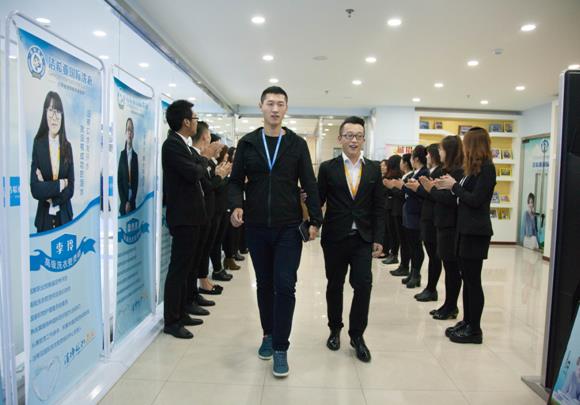 刚猛内射久久久久久久 洁希亚国际洗衣霸州店